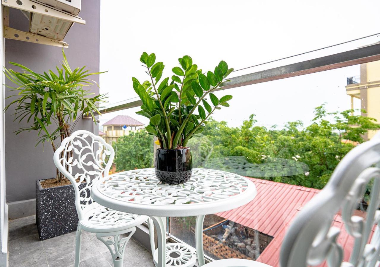 The Square Kampot Hotel 외부 사진